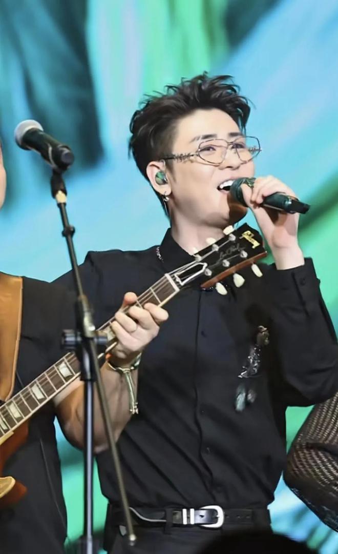 搞笑！王九龙回天津举办婚礼答谢宴被郭德纲抢风头朱琳鼻子奇怪(图8)