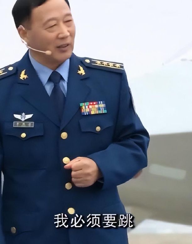 汶川地震15位军人舍命从4999米高空盲跳救援如今都是何职位？(图8)