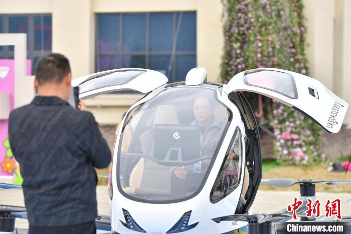 载人无人机首次在西藏3000米高空亮相(图4)