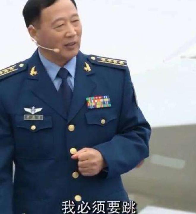 汶川地震空降兵15勇士从4999米高空舍命盲跳如今都过得如何？(图14)