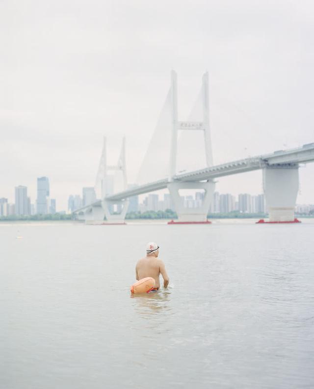 熊猫体育资讯：专访连志尚｜未来因子 · 30x30青年摄影展(图9)