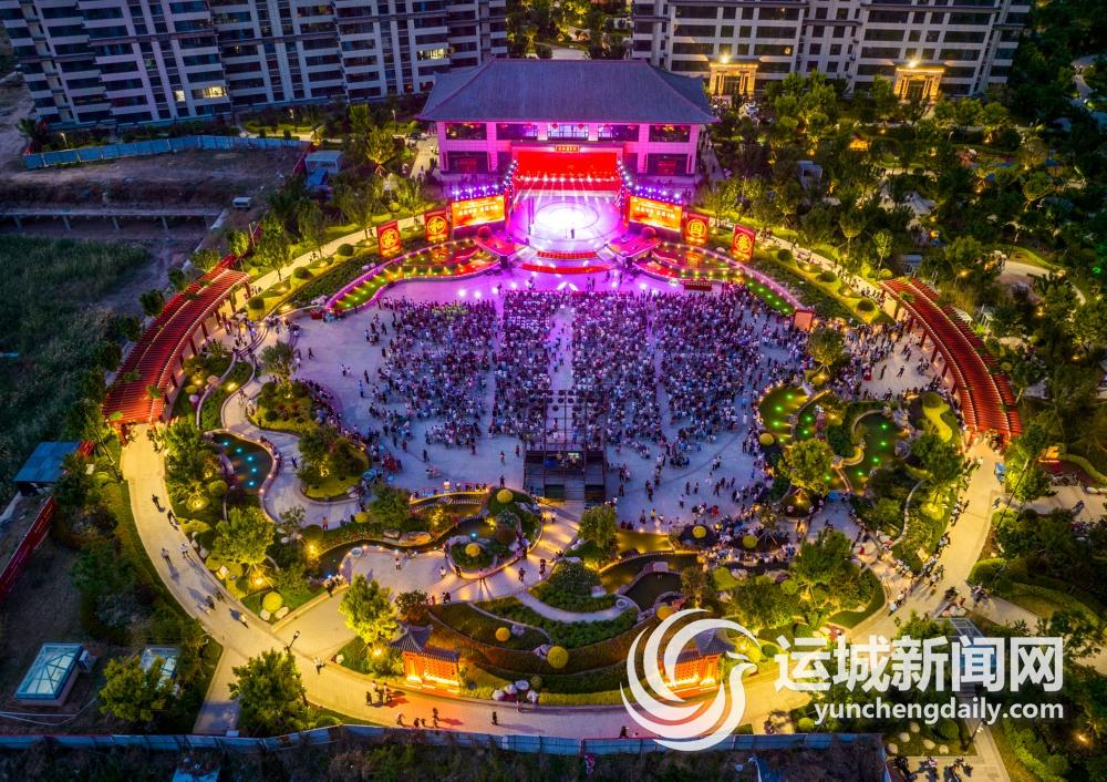 商业空间转身“文化场域”(图1)