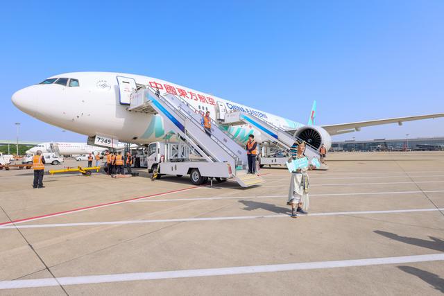 文汇视讯｜当博物馆飞上蓝天！“上博号”开启文化云端之旅