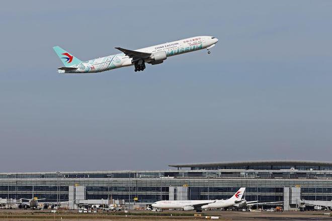 “上博号”彩绘大飞机今日启航：万米高空传播中国古代文化(图1)