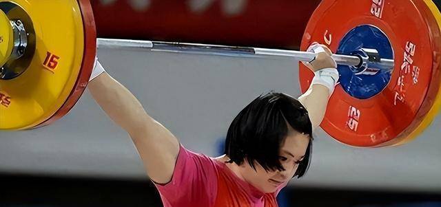 熊猫体育：她曾获9枚金牌却惨遭教练下药终身不育退役后沦为搓澡工(图6)