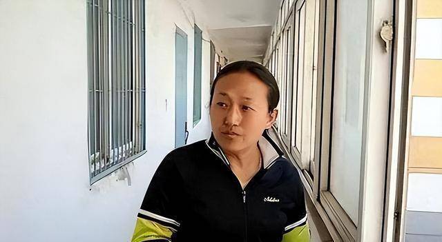 熊猫体育：她曾获9枚金牌却惨遭教练下药终身不育退役后沦为搓澡工(图8)