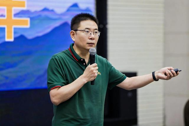 熊猫体育：西安欧亚学院文化传媒学院：看传媒教育如何拆掉高墙玩转边界(图5)