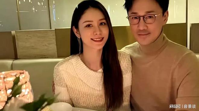 官宣退圈复出拍戏回应争议…一天时间娱乐圈曝出多个大瓜(图16)