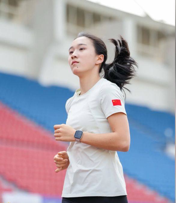 16岁陈妤颉首登U18年龄段世界第一28年来中国最强年轻跑将(图4)