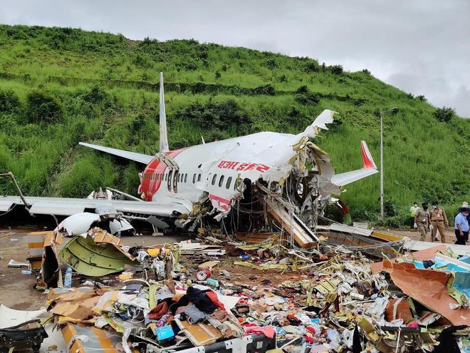 回顾：若飞机失事从5000米高空自由落体掉入水中有机会存活吗？(图21)