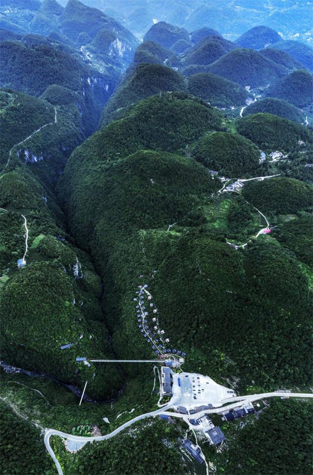 贴壁飞行探秘地心恩施地心谷两大文旅新品面世(图2)