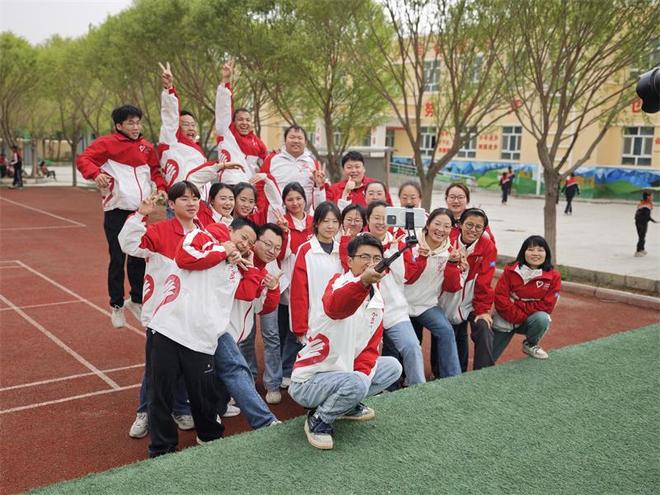 “他们护边我们护航未来”(图2)