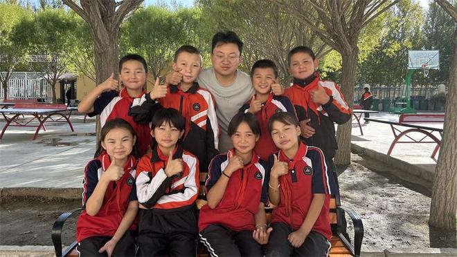 “他们护边我们护航未来”(图5)