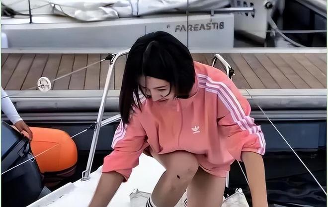 熊猫体育资讯：回顾：漂亮女孩挑战翼装飞行不幸坠落身亡飞行前的话首次曝出(图5)
