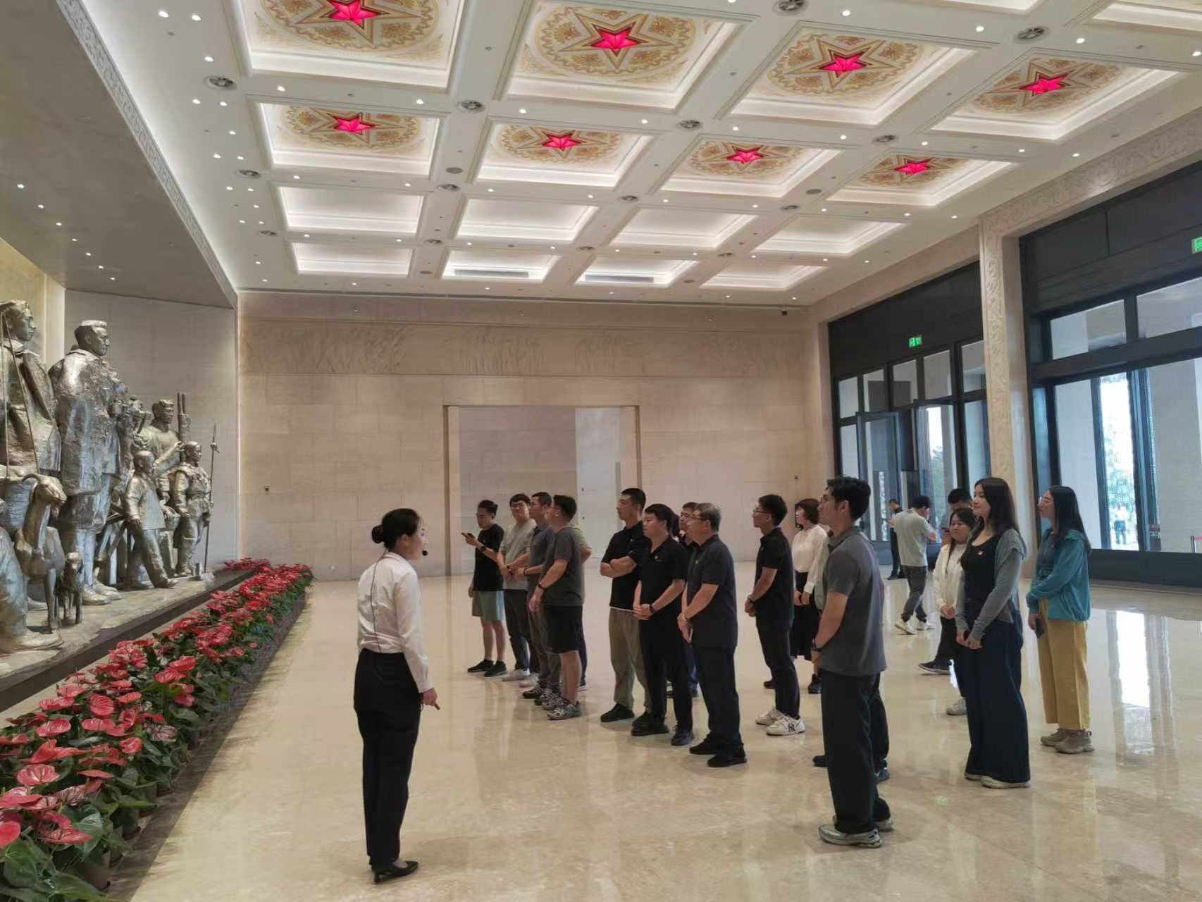 烽火兴学路古坝淬初心——天津大学第十五期优秀青年教师暑期实践营赴陕西开展红色学习和校企交流实践活动(图6)