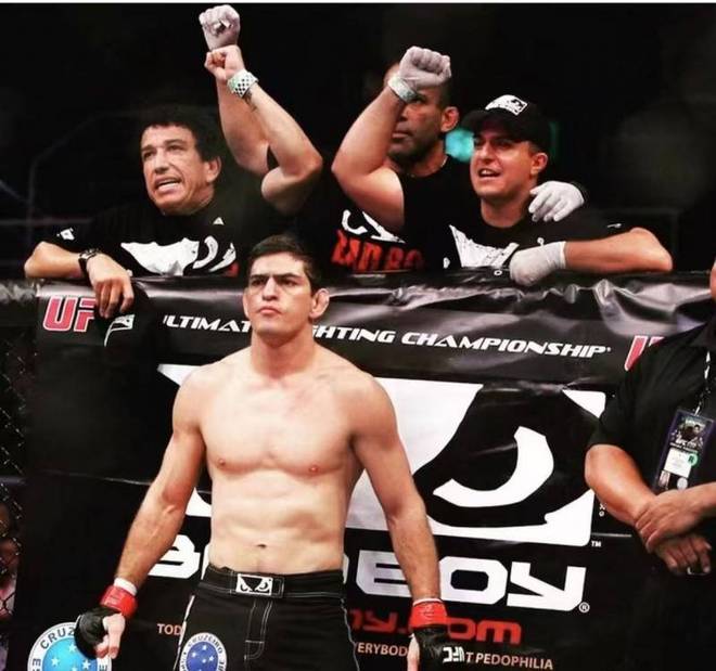 从加州浪潮到中国街头：BADBOY的叛逆潮流40年征服之路(图2)