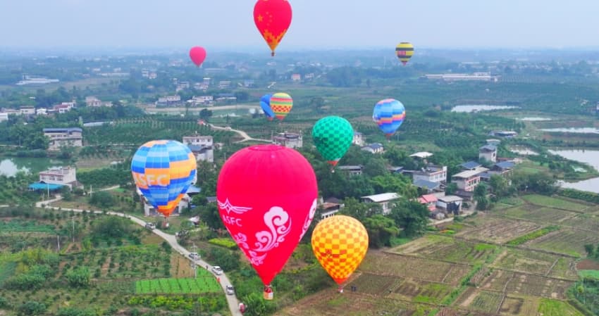 熊猫体育资讯：2025年全国热气球精英赛（四川金堂站）暨成都市低空文旅消费季活动即将启幕(图3)