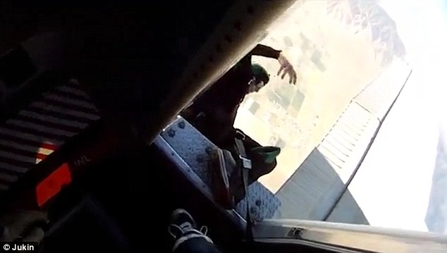 熊猫体育资讯：击落U2：一场连自己人都干的饱和式导弹攻击(图1)