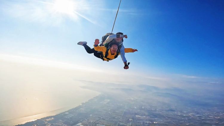 驻新西兰使领馆再次提醒中国公民春节期间注意安全出行、文明度假、平安过节(图1)