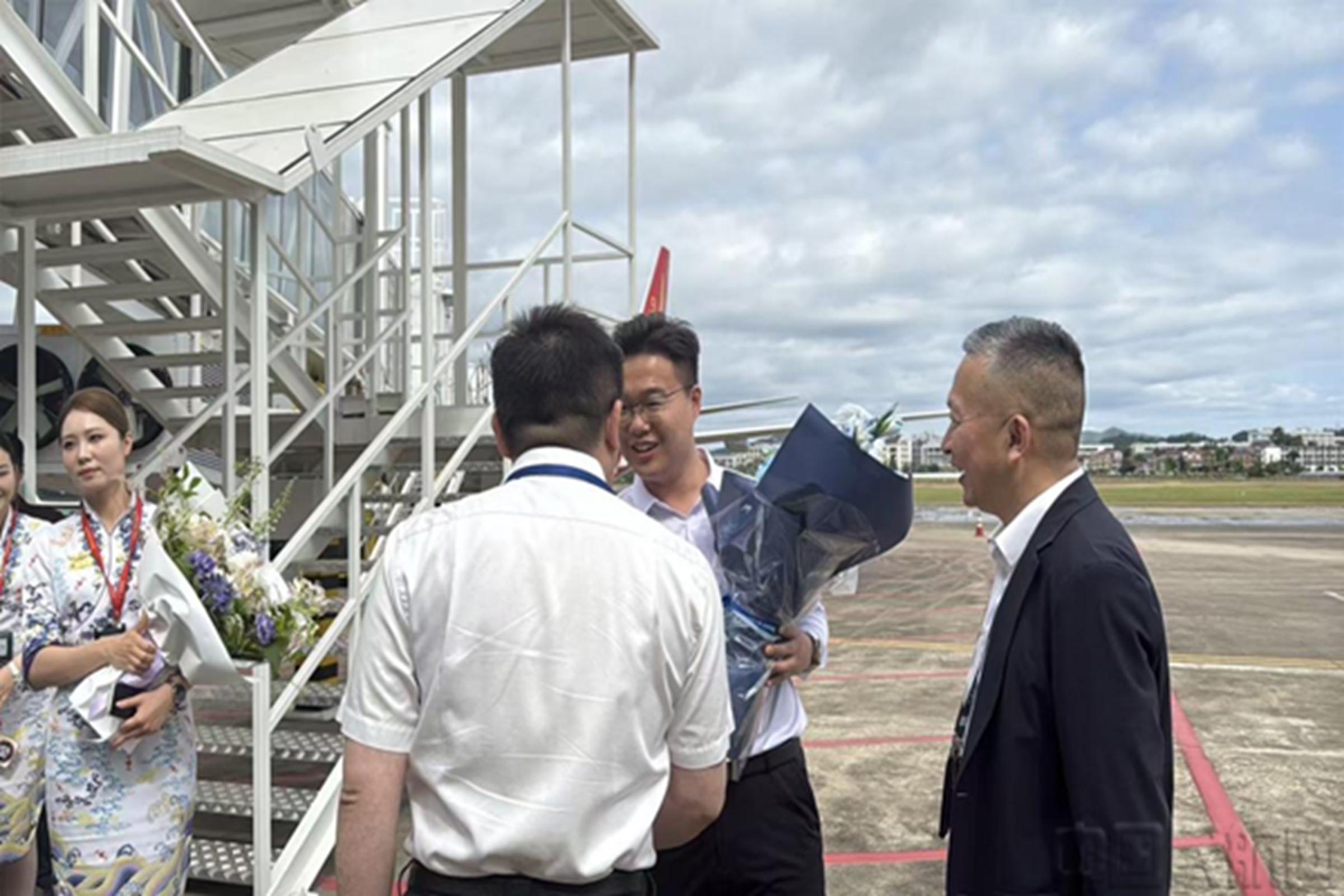 景德镇机场西安—景德镇—宁波正式开航(图3)