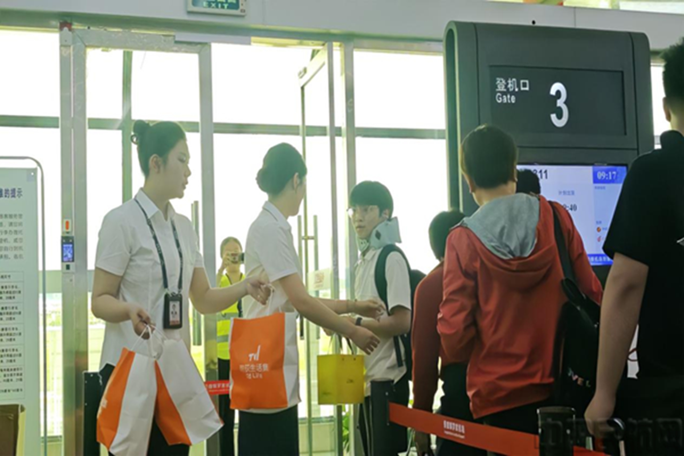 景德镇机场西安—景德镇—宁波正式开航(图5)